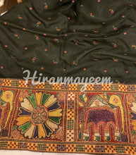 Load image into Gallery viewer, Kathyawadi saree-Kutch work
